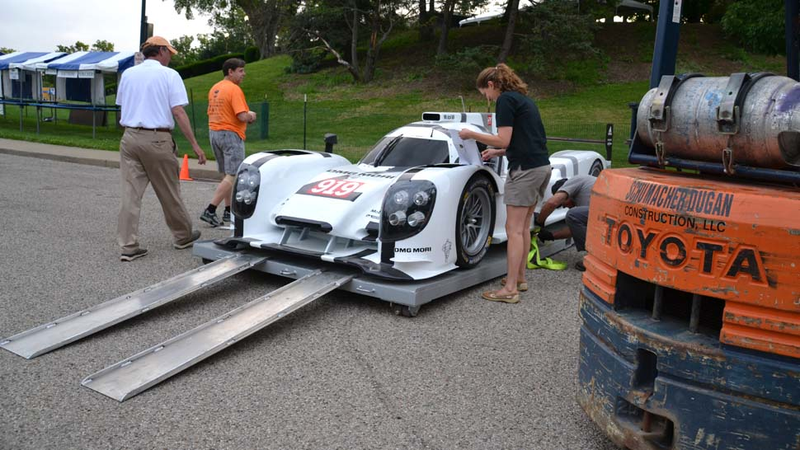 Illustration for article titled Americans Find Porsche 919 Hybrid Tough To Handle